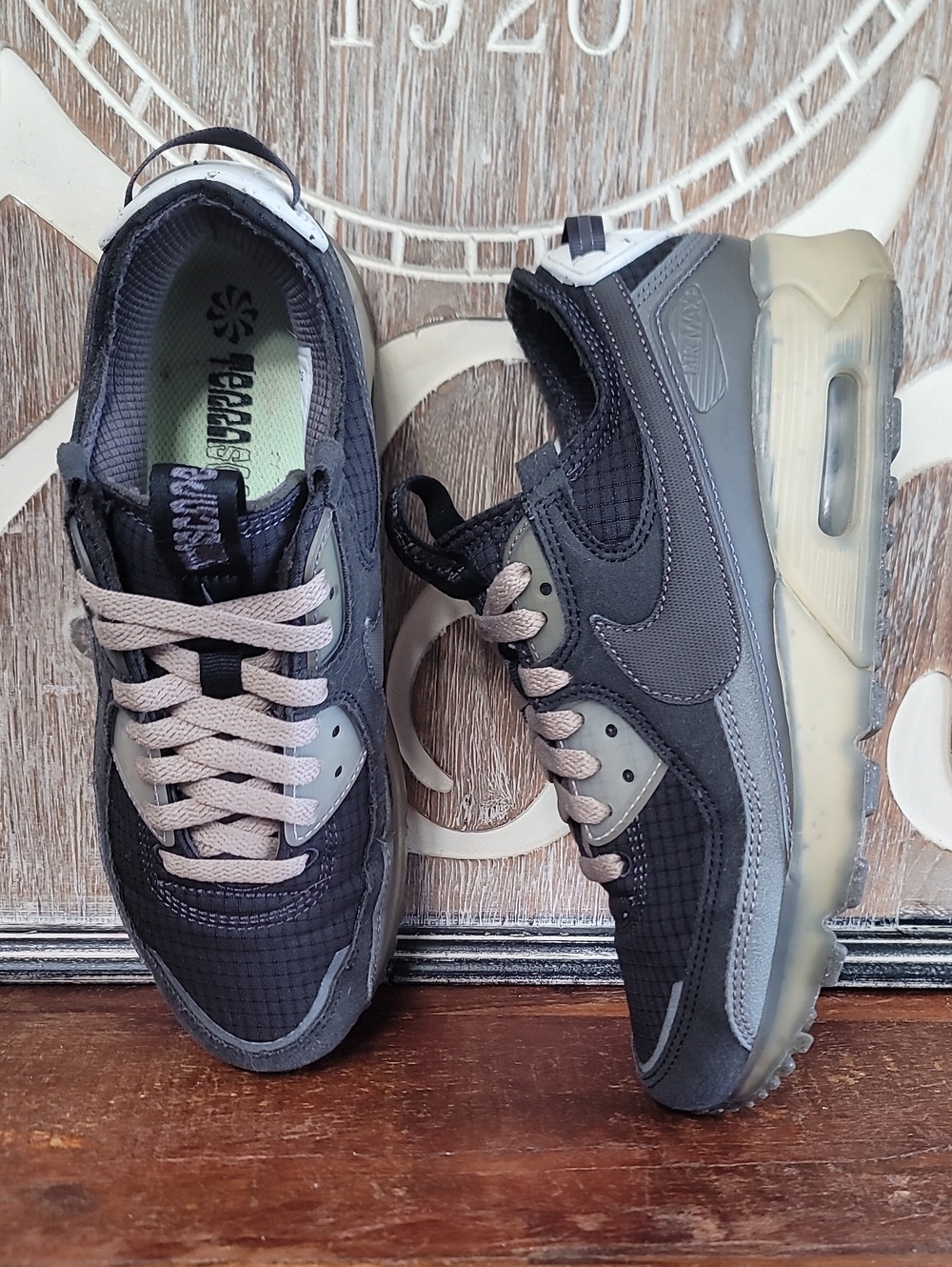 Nike Air Max Terrascape 90 'Black Lime Ice' Wmns 7.5 Very Good Cond.